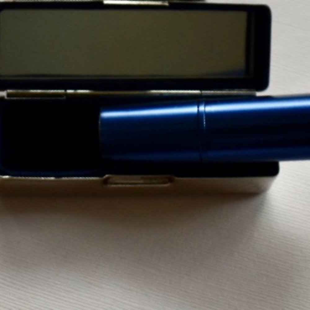 Lipstick Case - Picture 2 of 5